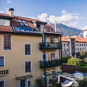 Appartamento Riedz Innsbruck- Zentrales Apartmenthaus Mit Gruener Oase