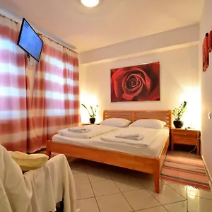 Apartment Ajo Garden - Contactless Check-in