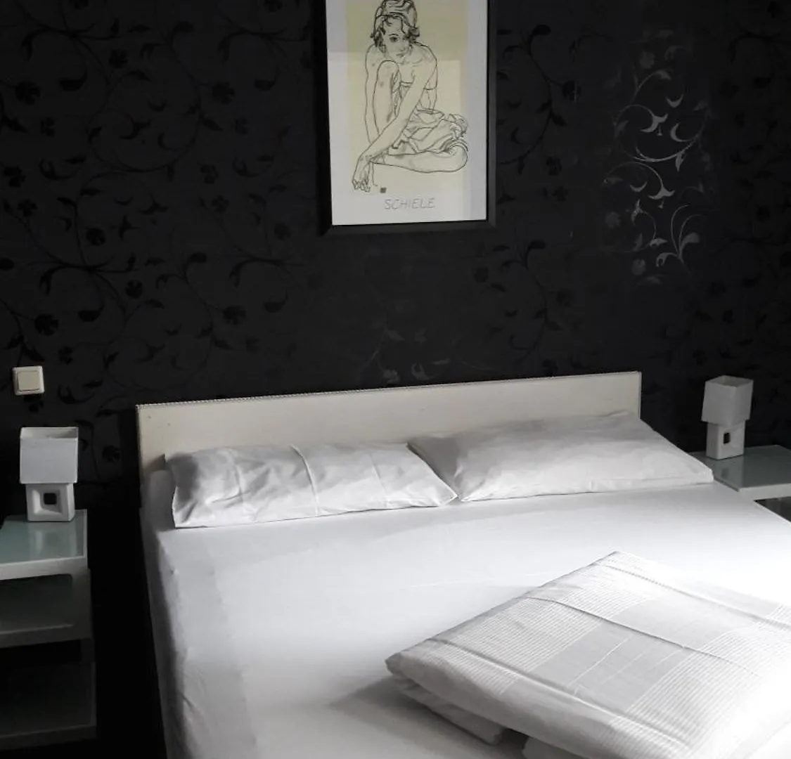 ***  Hotel Goldene Spinne Viena Áustria