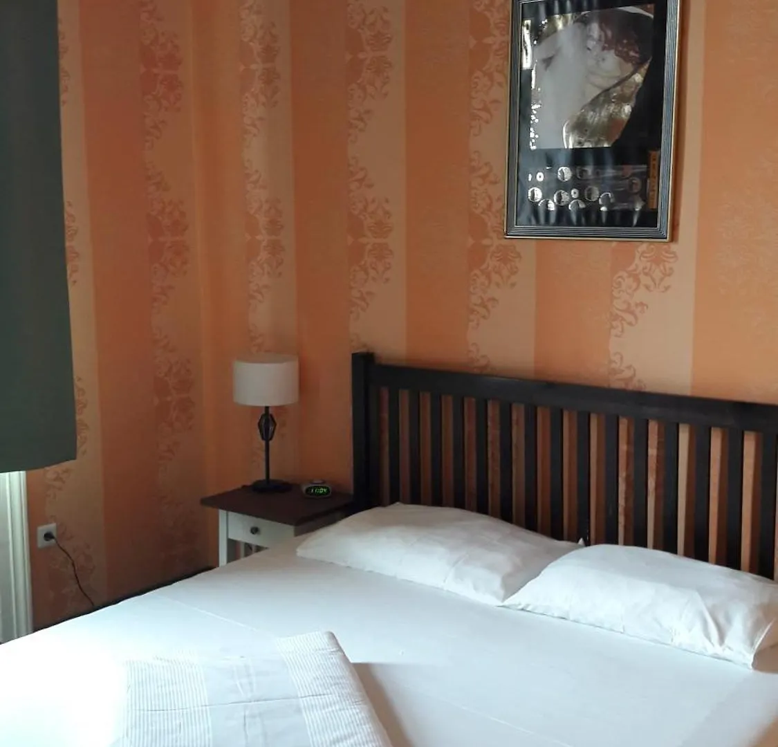 ***  Hotel Goldene Spinne Viena Áustria