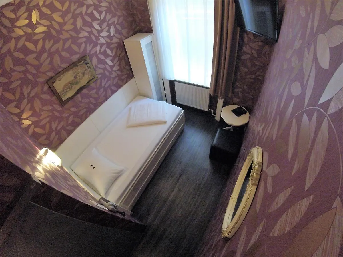 Hotel Goldene Spinne Viena