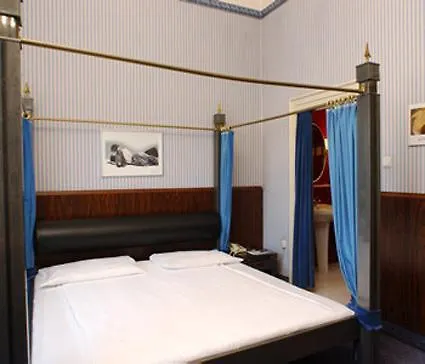 Hotel Goldene Spinne Vienna