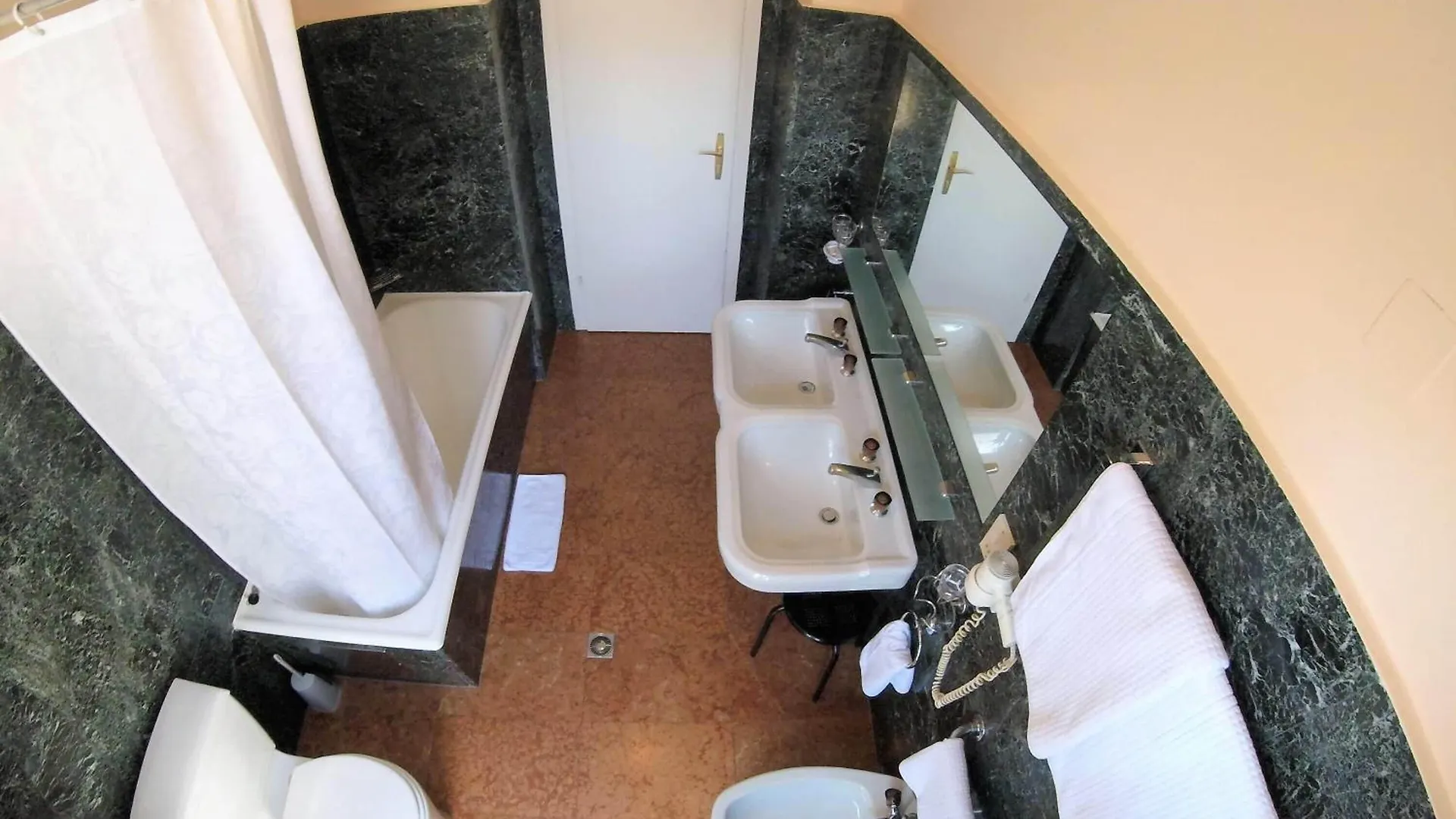 Hotel Goldene Spinne Vienne