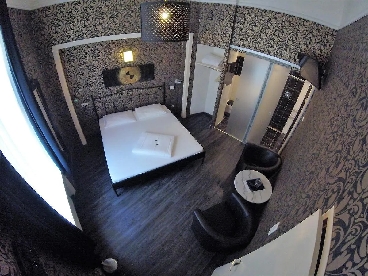 ***  Hotel Goldene Spinne Vienna Austria
